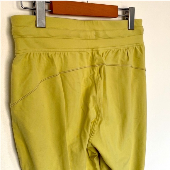 Lululemon Ready to Rulu 7/8 Joggers - Picture 6 of 6